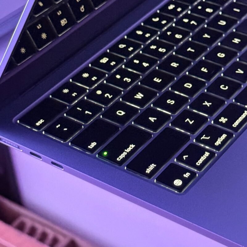 Apple MacBooK AIR M5 - Image 9