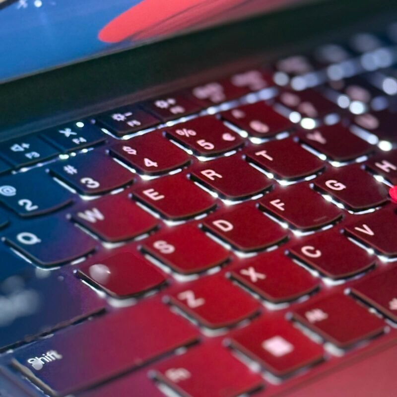 Lenovo ThinkPad T14 Gen 5 - Image 9